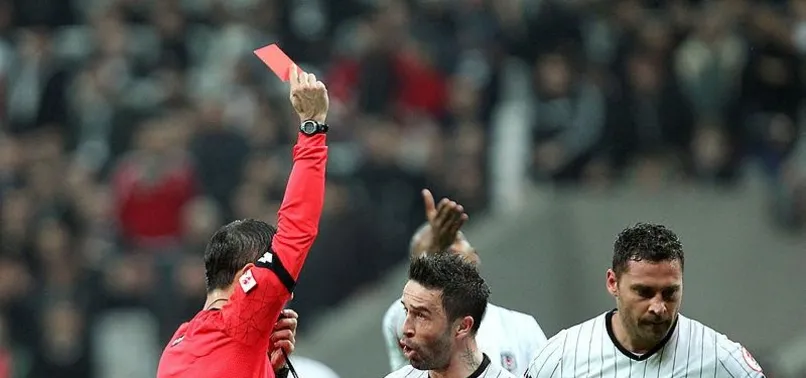 Kırmızı kartlar Fenerbahçe'ye yarıyor