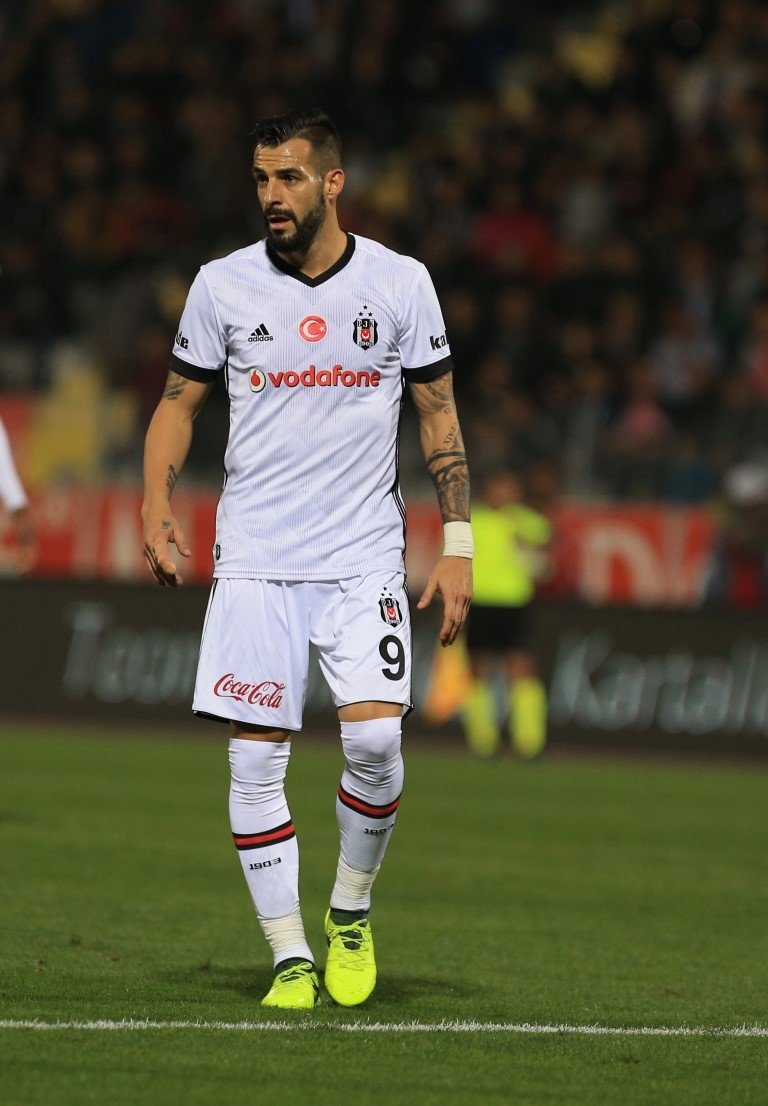 Negredo ile yollar ayrılabilir