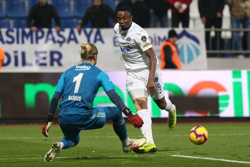 Kasımpaşa - Beşiktaş maçından kareler