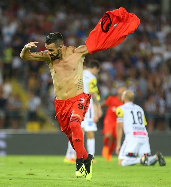 Beşiktaş ’yeni’lere acımıyor!