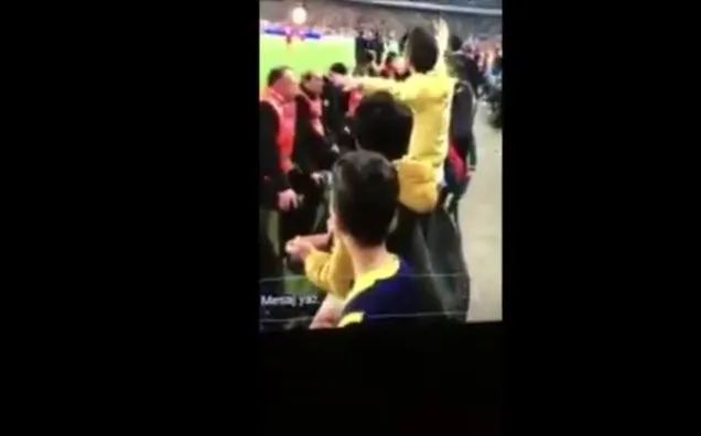 Kadıköy'de ufak taraftardan insanlık dersi!