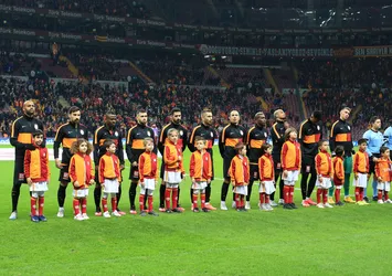 Dev derbi öncesi G.Saray'a kötü haber!
