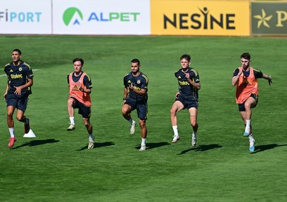 F.Bahçe’de yıldız isim oynayacak mı?
