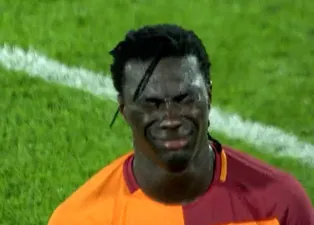 Gomis gözyaşlarına hakim olamadı!