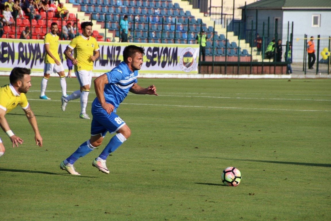 Fenerbahçe, Juventus Bükreş’e mağlup oldu