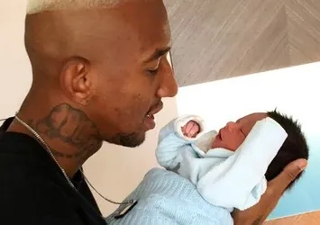 Talisca ikinci kez baba oldu