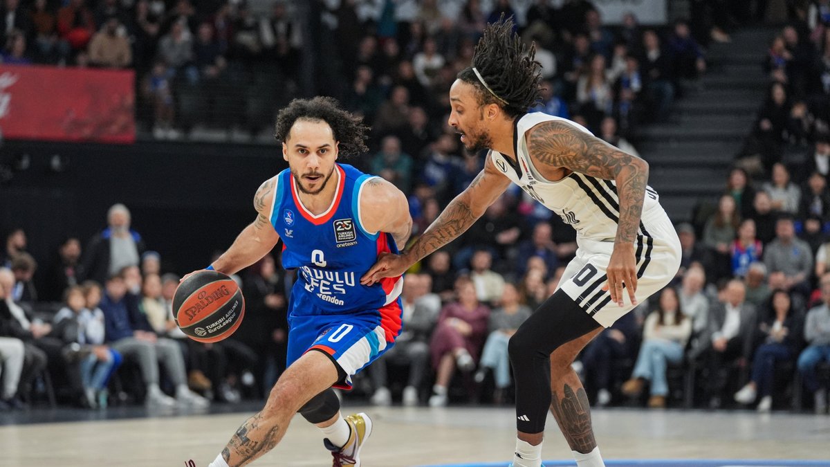 Anadolu Efes 89-68 Virtus Bologna (MAÇ SONUCU-ÖZET) Anadolu Efes 89-68 Virtus Bologna (MAÇ SONUCU-ÖZET)