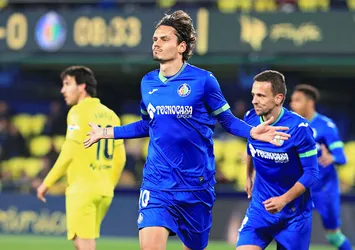 Milli golcü Enes Ünal sakatlandı!