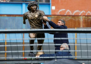 Maradona ölüm yıl dönümünde unutulmadı