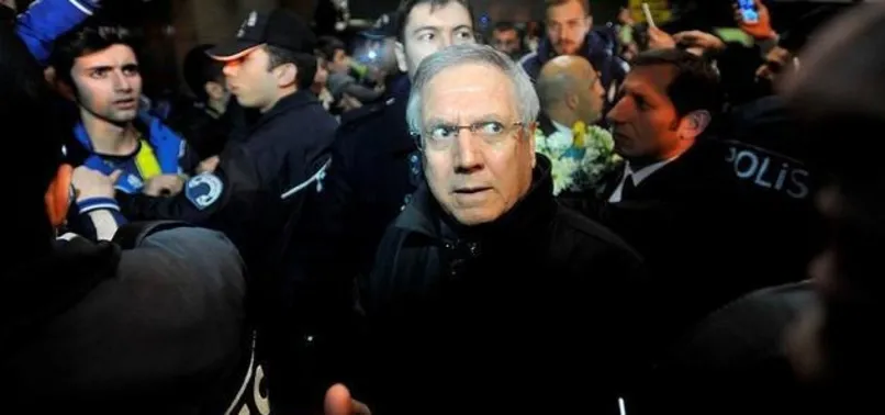 Konya'da Aziz Yıldırım'a protesto