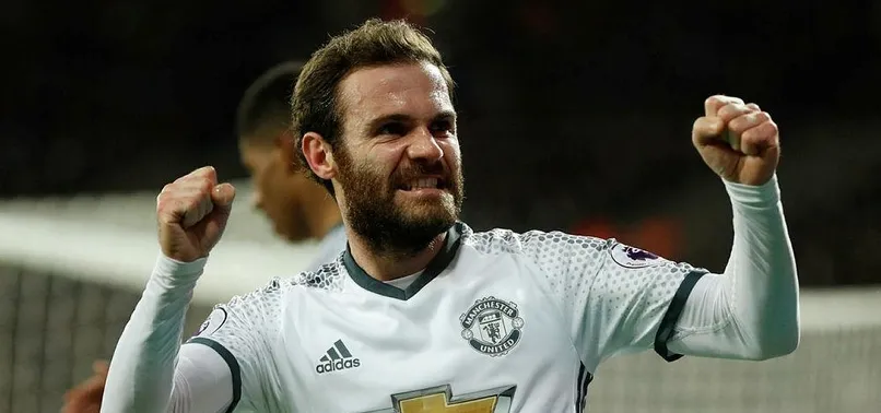 Juan Mata, ManU ile uzattı!