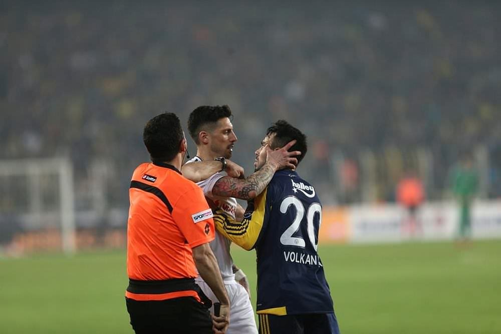 Fenerbahçe’nin şoke eden Sosa planı!