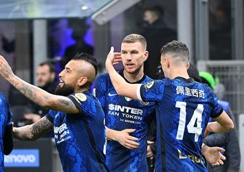 Inter son dakikada 3 puanı kaptı!