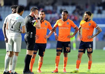 Başakşehir içeride başka dışarıda başka