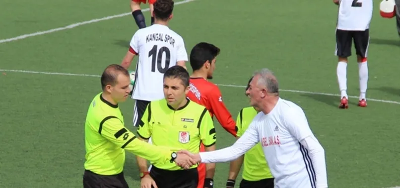 Belediye başkanı lisanslı futbolcu çıktı