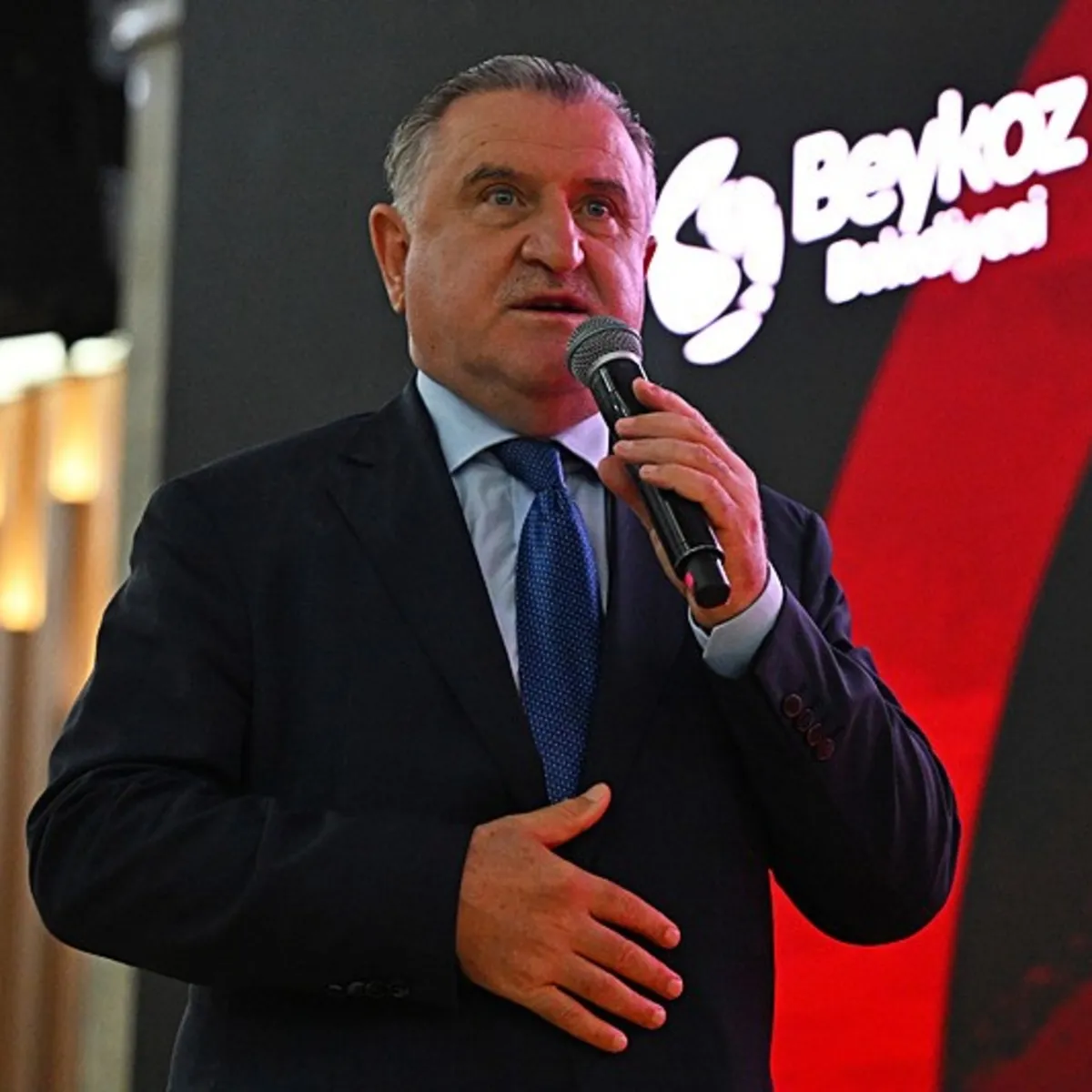 Bakan Osman Aşkın Bak Akdeniz Oyunları'nda mücadele edecek milli sporculara başarı diledi!