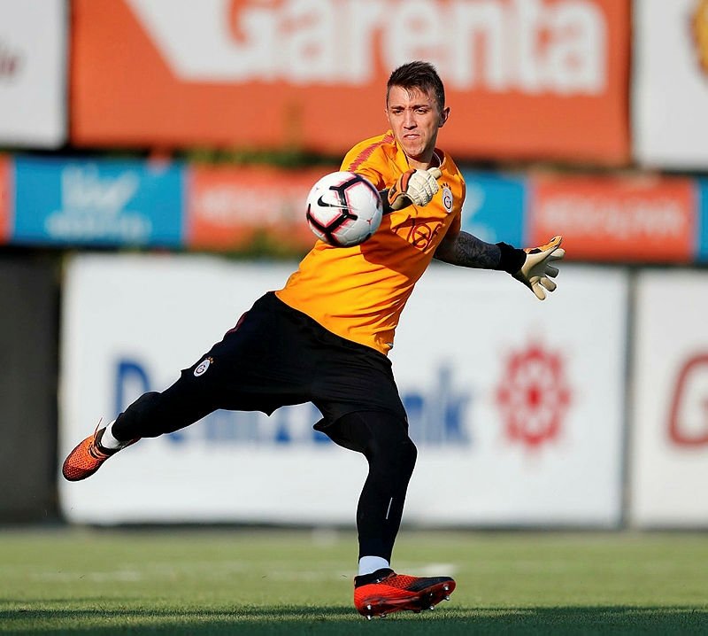 Karius Muslera’yı geride bıraktı!