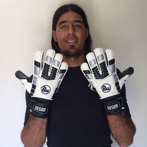 Hem dayak yedi hem kulüpten kovuldu!