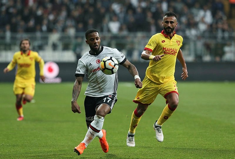 Selçuk’un eşinden Tamer Tuna’ya tepki!