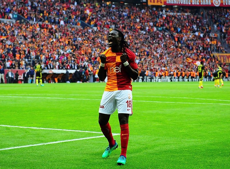Bir Gomis etmediler!