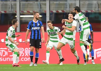Inter son dakikalarda yıkıldı