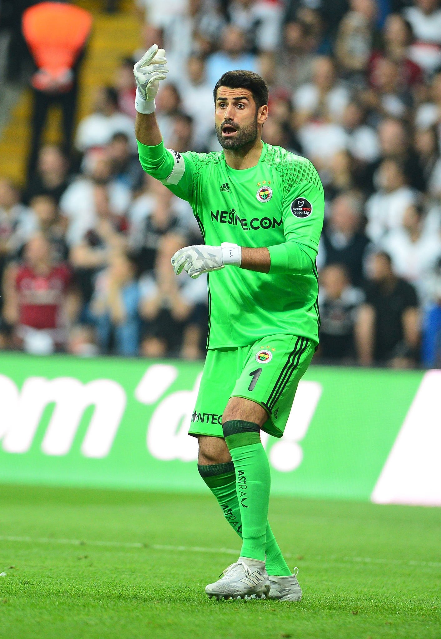 Volkan Demirel sosyal medyayı salladı!