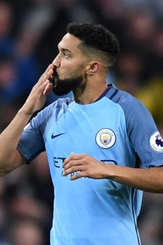 Gael Clichy bedavaya geliyor