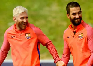 UEFA'da Arda Turan birinci seçildi