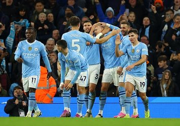 Man. City o isimle sözleşme uzattı!
