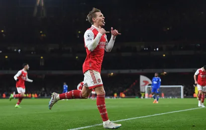 Martin Odegaard Arsenal’ı taşıyor