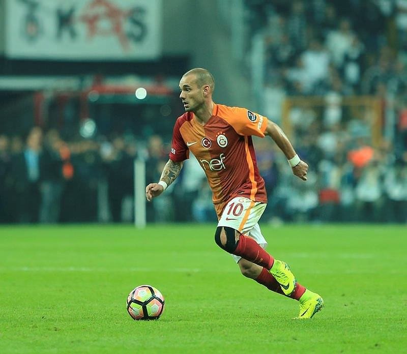 10’un yeri artık forvet!