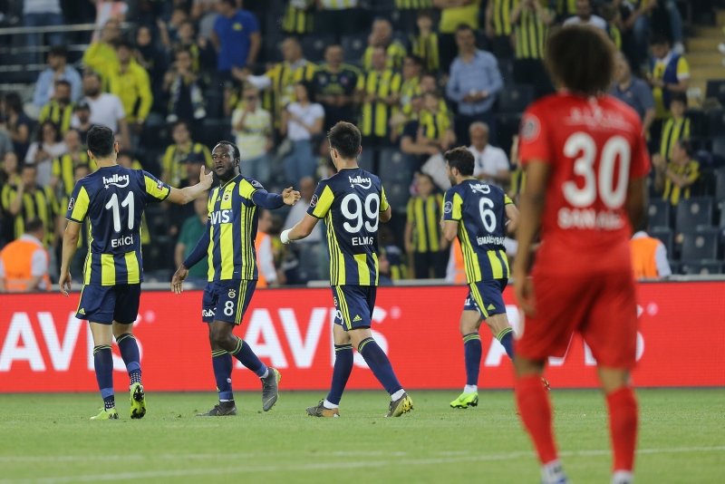 Dortmund’un 2 yıldızı Fenerbahçe’ye!
