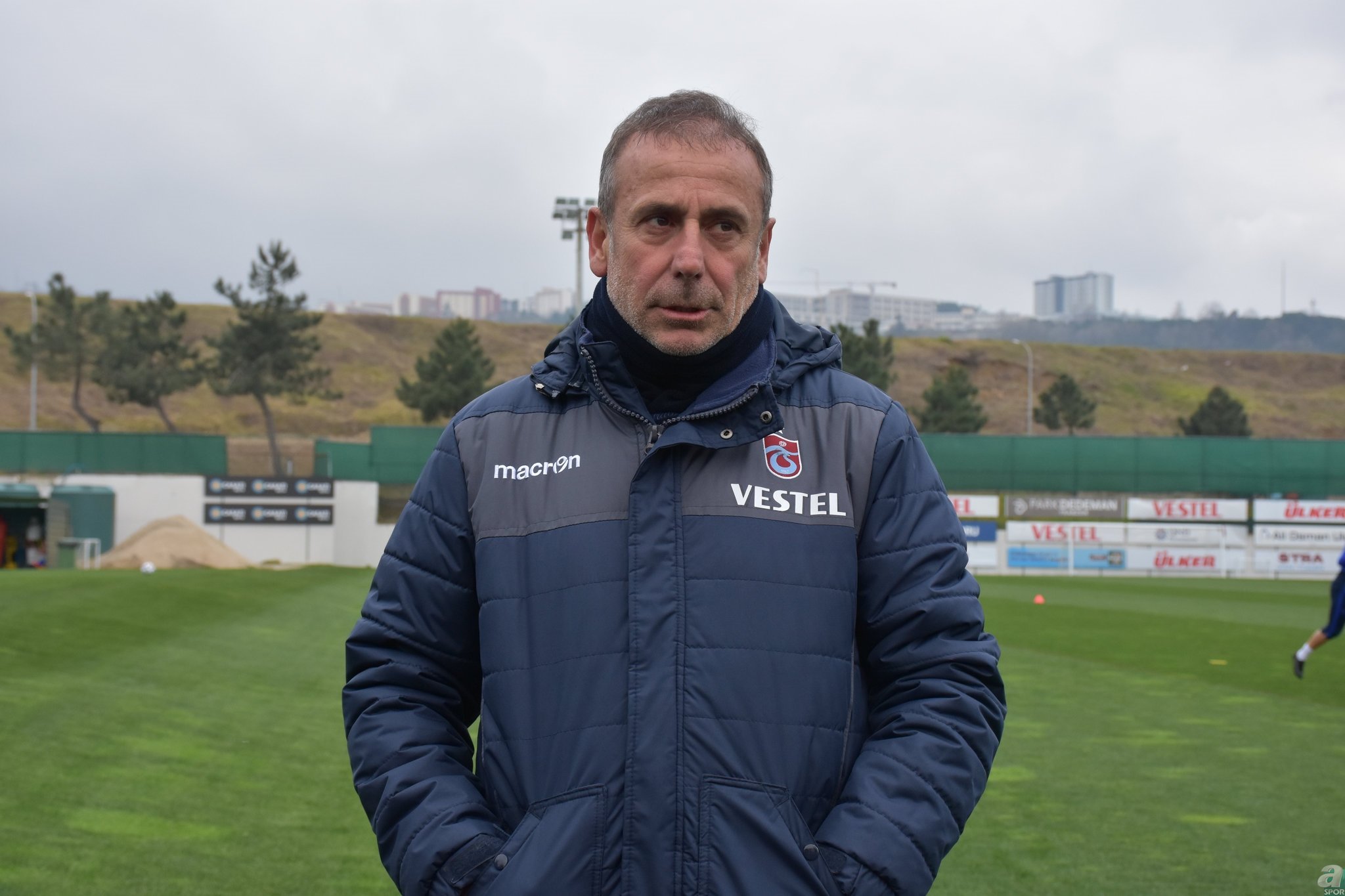 Son dakika Trabzonspor haberi: Abdullah Avcı ve Aykut Kocaman transferde karşı karşıya! İşte o yıldız...
