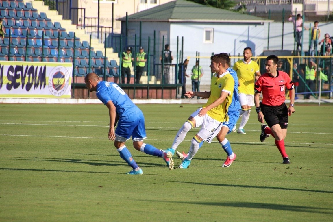Fenerbahçe, Juventus Bükreş’e mağlup oldu