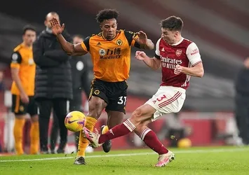 Arsenal'e evinde soğuk duş!