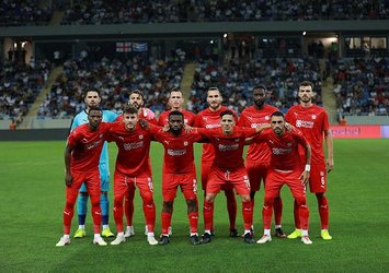 Sivasspor tur için sahada! İşte Rıza Çalımbay'ın 11'i