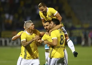 Fenerbahçe deplasmanda Gençlerbirliği'ni devirdi