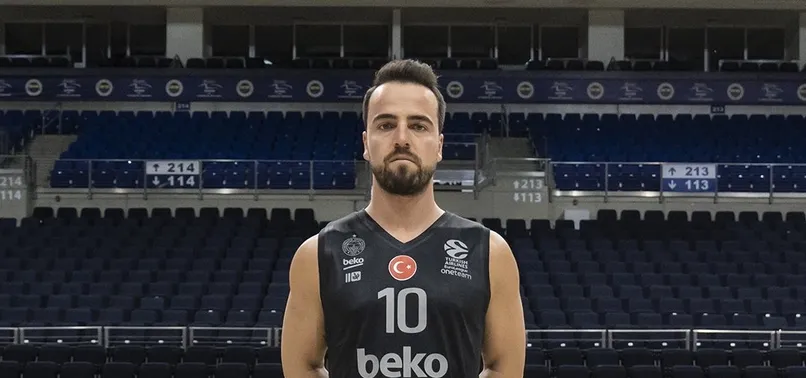 Fenerbahçe Beko siyah forma ile sahada!