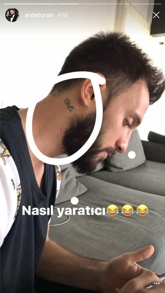 Arda Turan, Emre Çolak ile dalga geçti