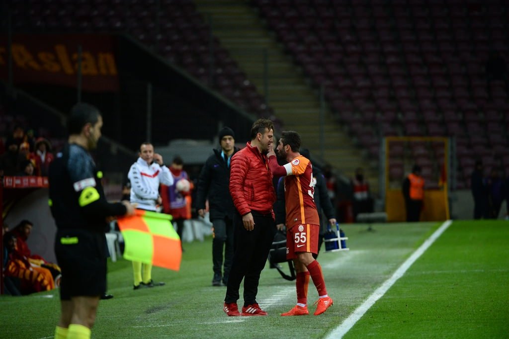 Sabri tehditler savurdu