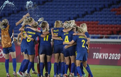 Son dakika spor haberi: 2020 Tokyo Olimpiyatları kadınlar futbolunda finalin adı İsveç - Kanada oldu!