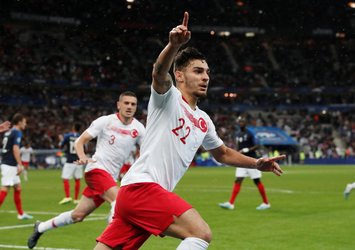 Trabzonspor'da hedef Kaan Ayhan! Transferde o detay