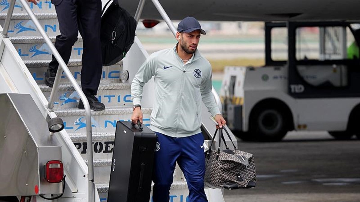 TRANSFER HABERLERİ: Hakan Çalhanoğlu'na şok tepki! Inter ve Galatasaray... TRANSFER HABERLERİ: Hakan Çalhanoğlu'na şok tepki! Inter ve Galatasaray...