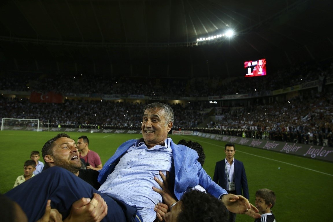 İşte Beşiktaş’ın 3 yıldız tişörtü