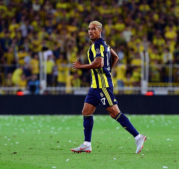 Fenerbahçe resmen açıkladı! Aatif ve Dirar...