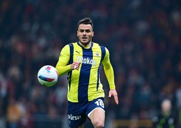 F.Bahçe'den Kostic hamlesi! Yönetim kolları sıvadı