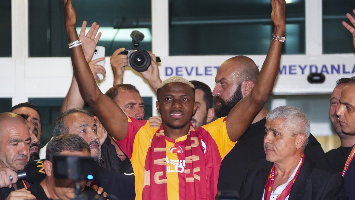 Galatasaray'a Victor Osimhen transferinden dev gelir! Galatasaray'a Victor Osimhen transferinden dev gelir!