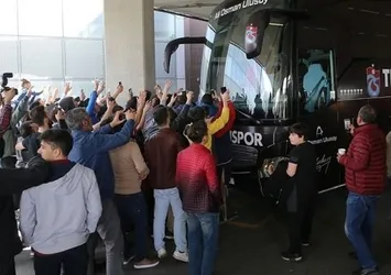 Trabzonspor'a İstanbul'da coşkulu karşılama!