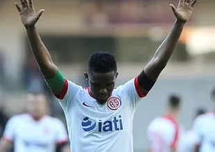 Eto'o'dan teröre tepki