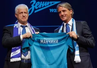 Zenit, Mancini için imza töreni düzenledi